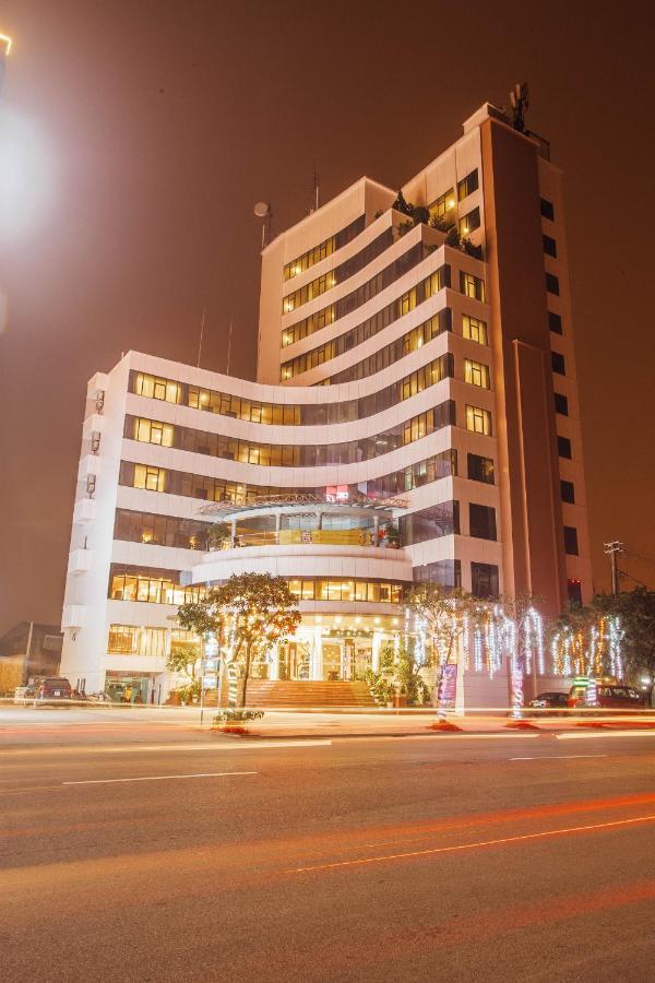 Muong Thanh Vinh Hotel Extérieur photo