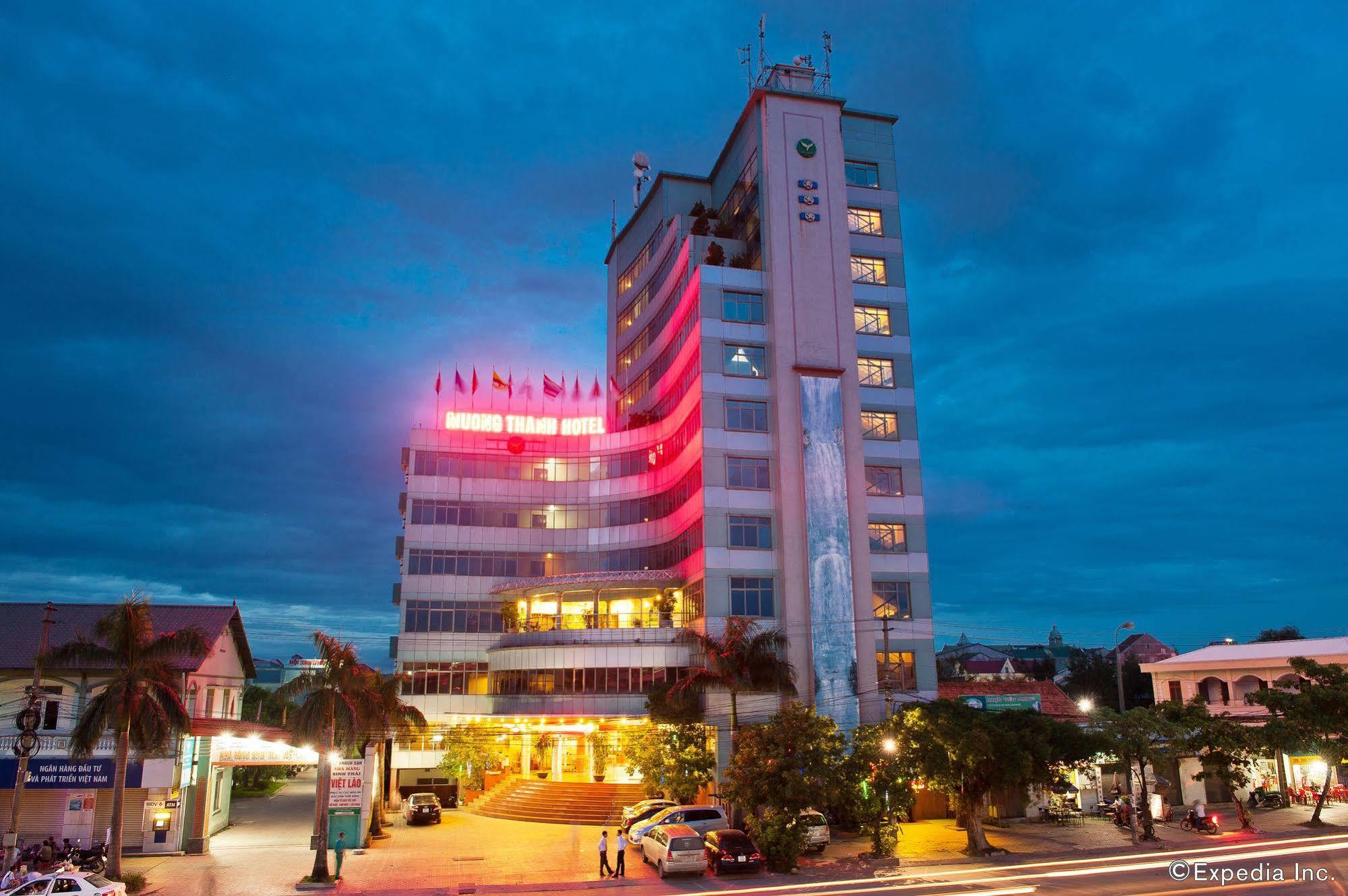 Muong Thanh Vinh Hotel Extérieur photo
